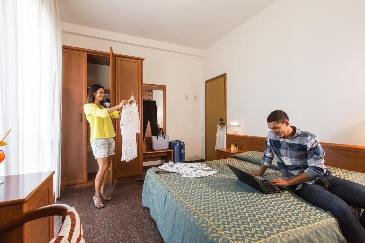 Hotel International กาบิชเชมาเร ภายนอก รูปภาพ